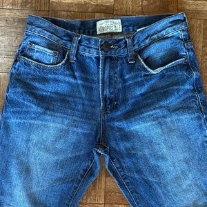 Aeropostale Men's Classic Indigo Straight Jeans